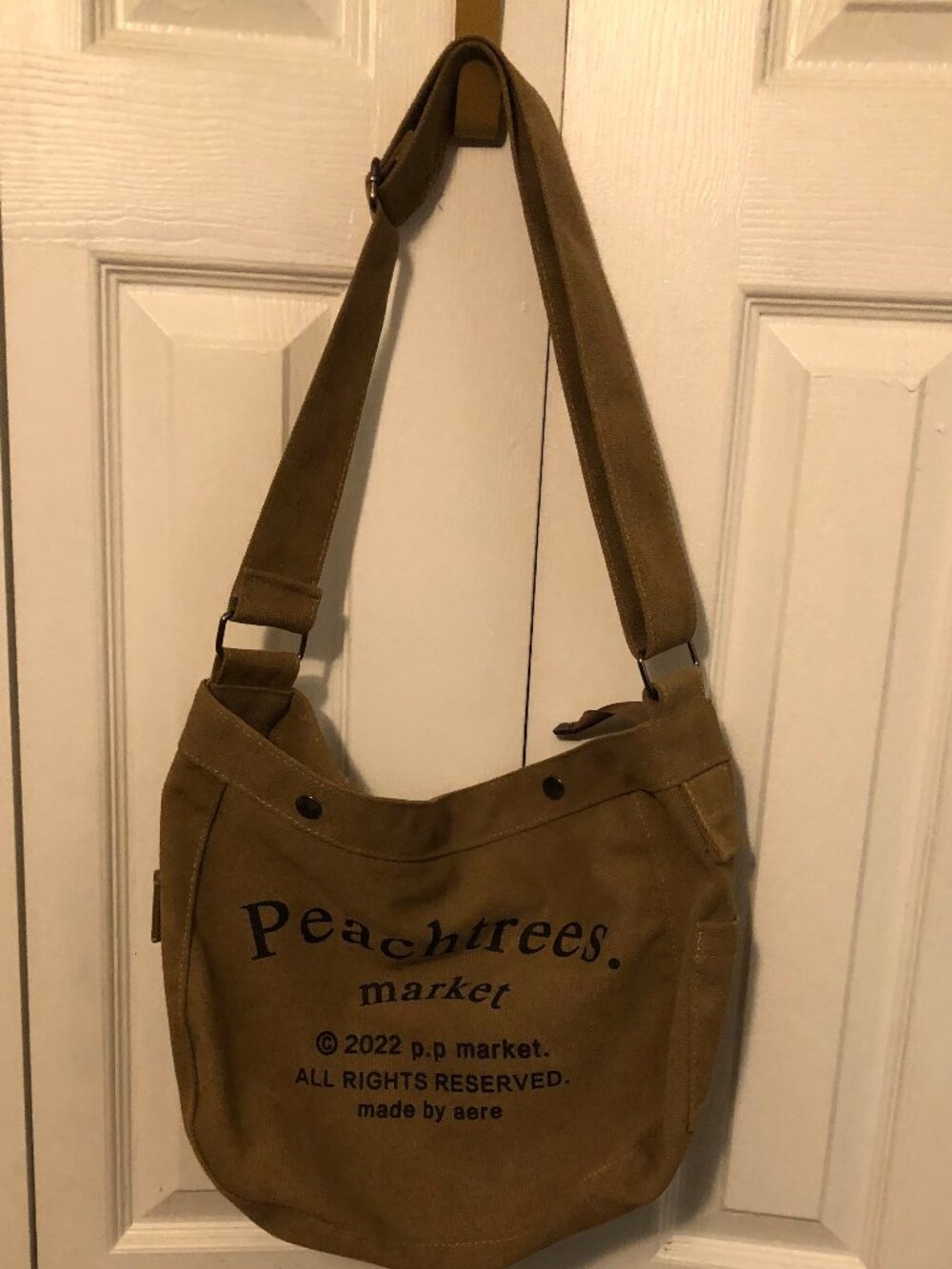 Sturdy Canvas Shoulder Bag
